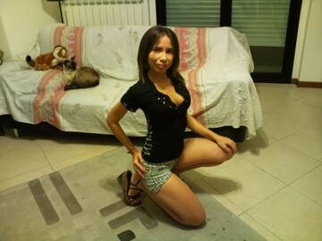 Public Photo of morenabrasileira1981