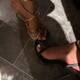 piedi eleganti. amiche
