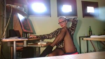 Public Photo of divina_pelosa