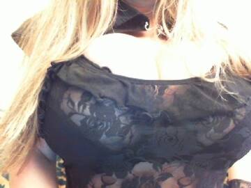 Foto publica di Angeline