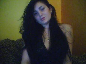 Public Photo of elyselvaggia33